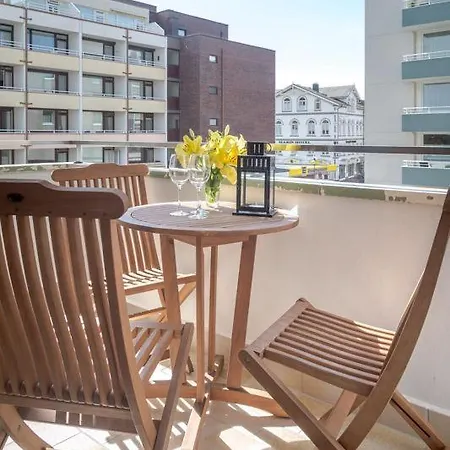 Dr Nic 6 28 Blue Water Westerland